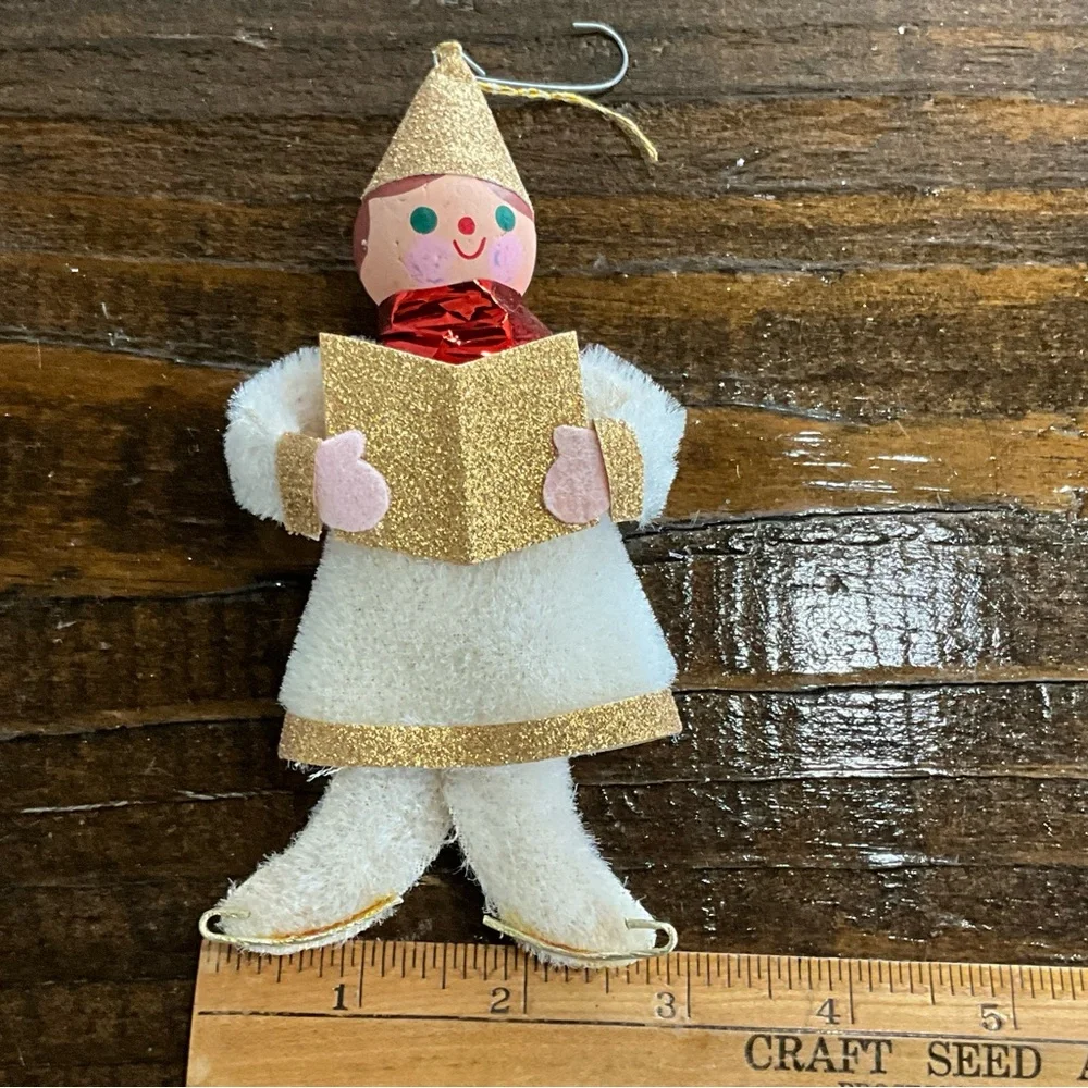 Unique Vintage this cute